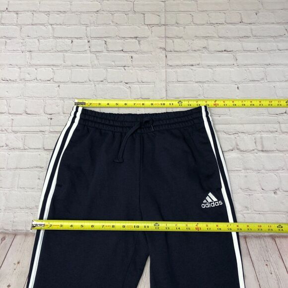 NWT Adidas Men Regular Fit Tapered Leg Pants Sweatpants Size Medium B323 -21 - Picture 2 of 16